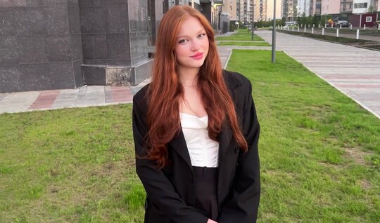 Red -haired girl came to visit to suck a member...