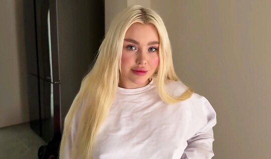 Blonde in leggings do not mind trying hot sex...